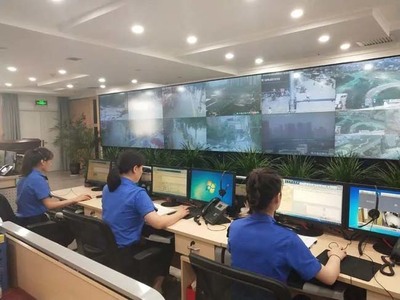 線上線下同發(fā)力，信息服務(wù)零距離